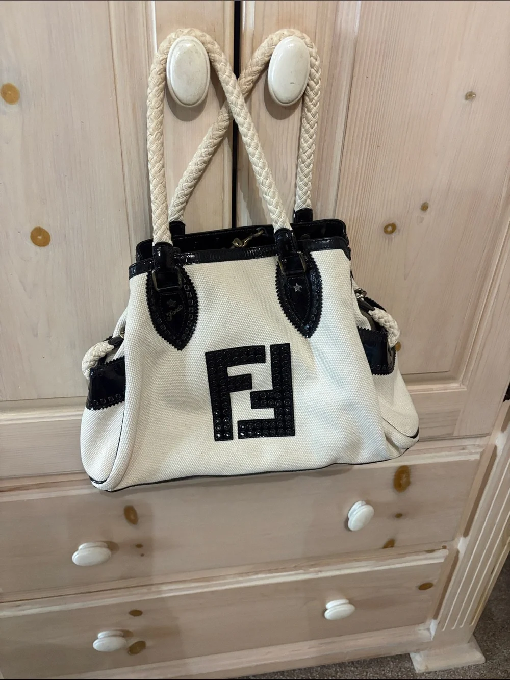 Vintage Fendi White Canvas Shoulder Bag with Black Patent Leather Logo and Trim - Picture 1 of 12